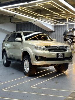 
										Toyota Fortuner 2012 full									