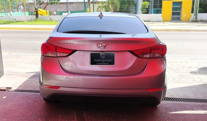 
								Hyundai Elantra 2016 full									