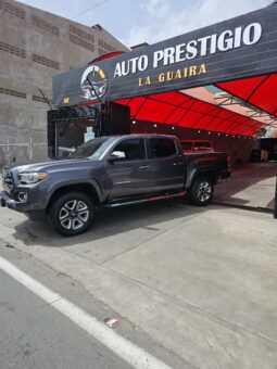 
										Toyota Tacoma 2017 full									