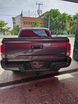 
										Toyota Tacoma 2017 full									