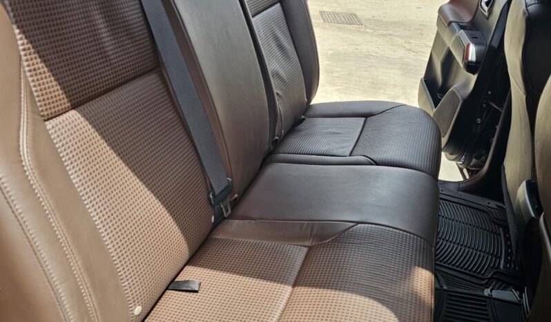 
								Toyota Tacoma 2017 full									