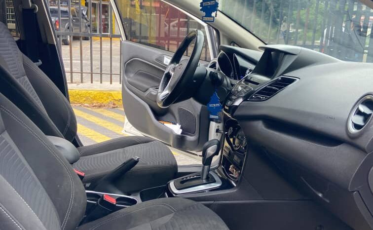 
								Ford Fiesta Titanium 2019 full									