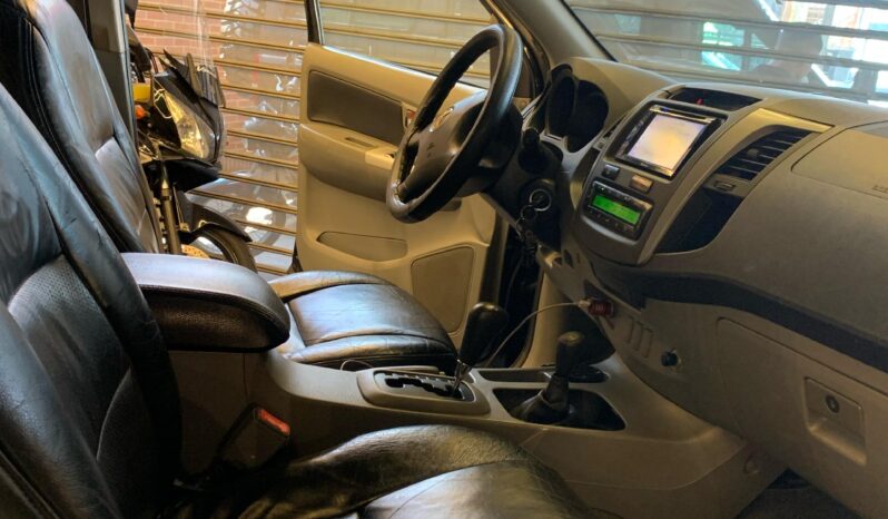 
								Toyota Hilux kavak 2009 full									