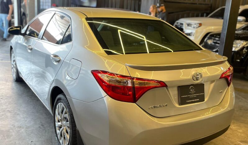 
								Toyota Corolla LE 2017 full									