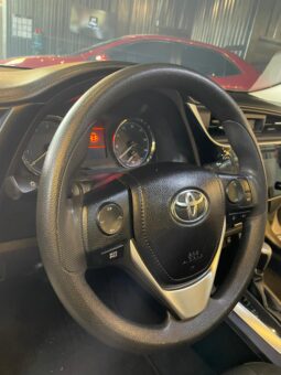 
										Toyota Corolla LE 2017 full									