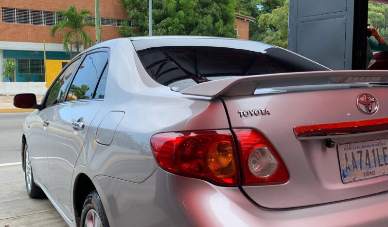 
								Toyota Corolla GLI 2010 full									