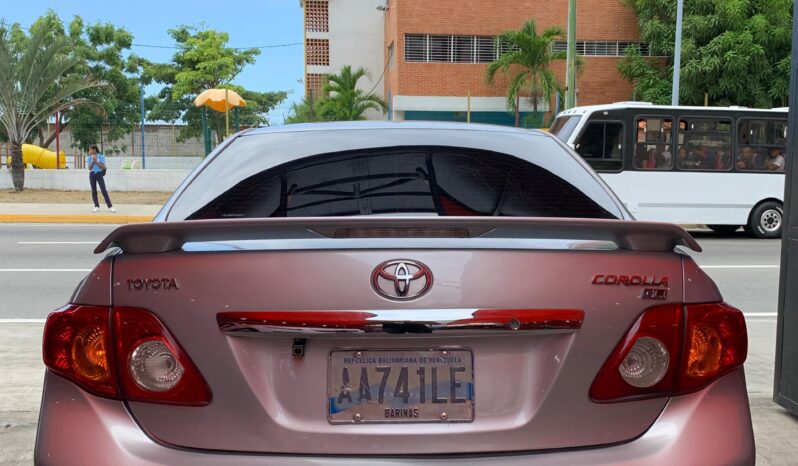 
								Toyota Corolla GLI 2010 full									