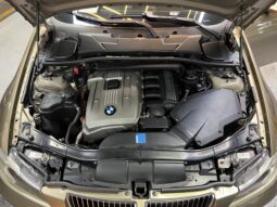 
										BMW 325i Limousine 2006 full									