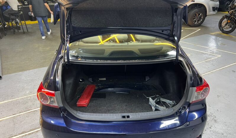 
								Toyota Corolla GLI 2012 full									