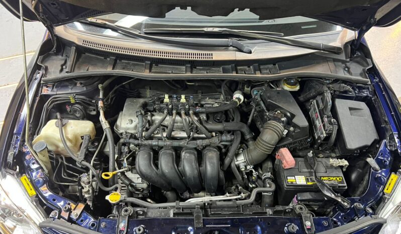 
								Toyota Corolla GLI 2012 full									