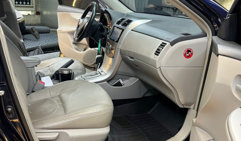 
								Toyota Corolla GLI 2012 full									