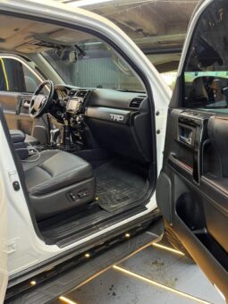 
										Toyota 4runner trd pro 2017 full									