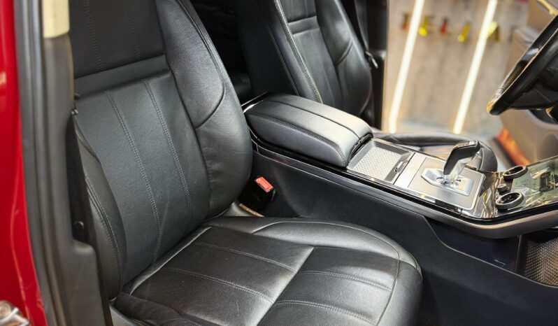 
								Land Rover Range Rover 2020 full									