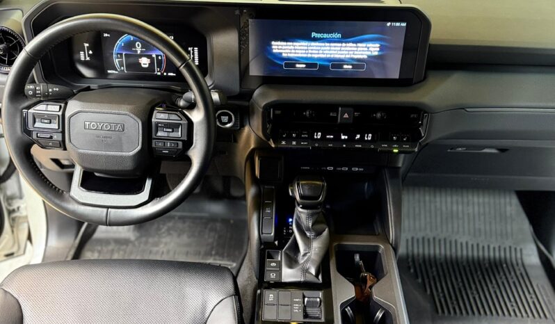 
								Toyota Fortuner 2024 full									