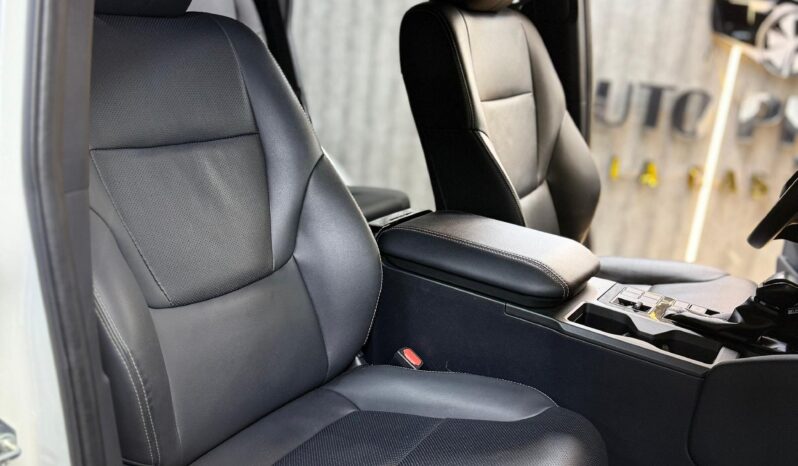 
								Toyota Fortuner 2024 full									