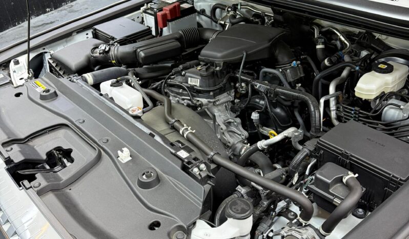 
								Toyota Fortuner 2024 full									