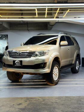 Toyota Fortuner 2012