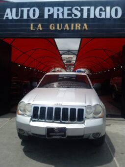 
										Jeep Cherokee Limited 2010 full									