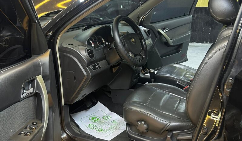 
								Chevrolet Aveo 2013 full									