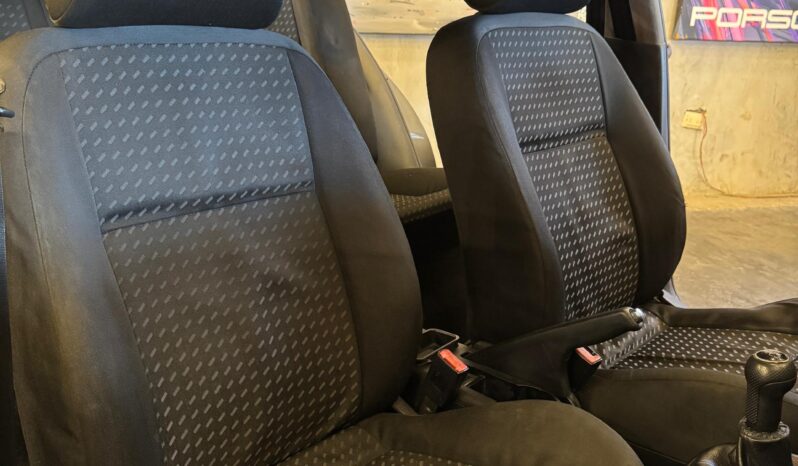 
								volkswagen jetta 2003 full									