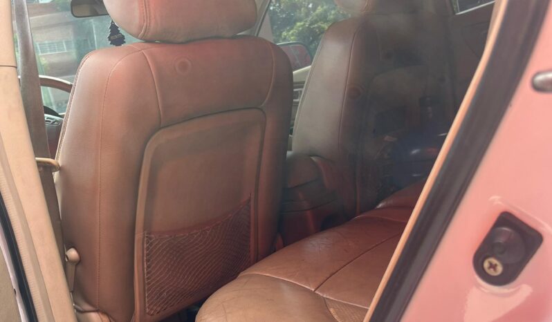 
								Hyundai Tucson 2007 full									