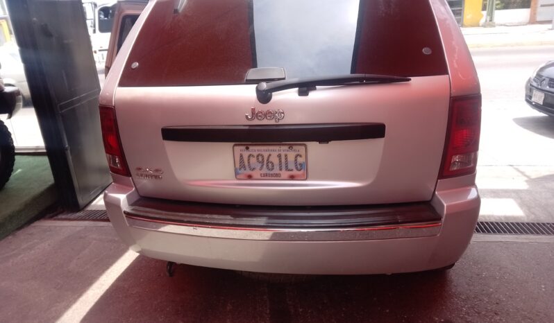 
								Jeep Cherokee Limited 2010 full									