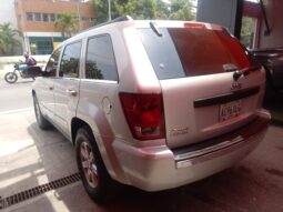 
										Jeep Cherokee Limited 2010 full									