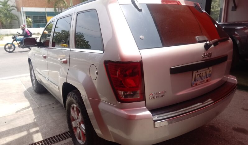 
								Jeep Cherokee Limited 2010 full									