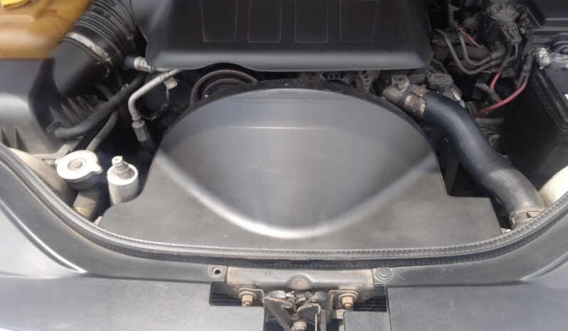 
								Jeep Cherokee Limited 2010 full									