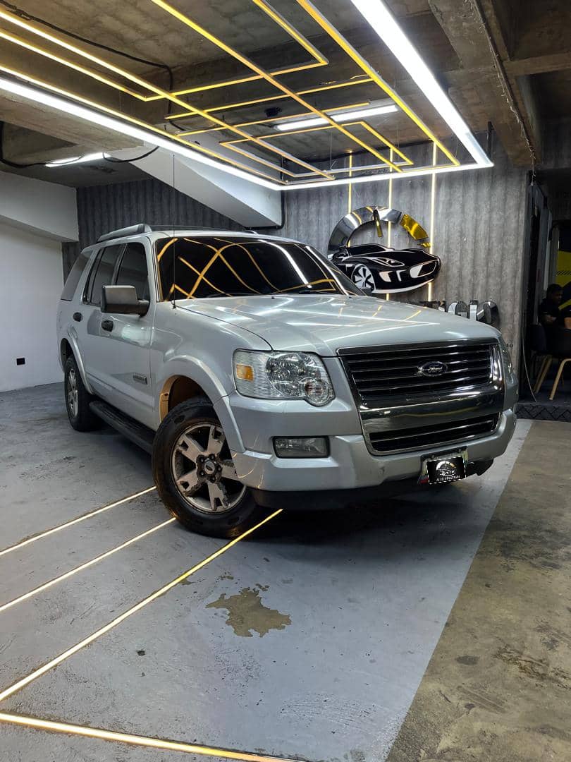 Ford Explorer 2010